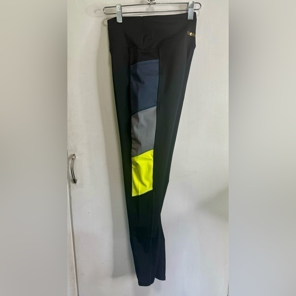 Love & Sports Leggings with side pockets ~ Size M - Picture 2 of 4